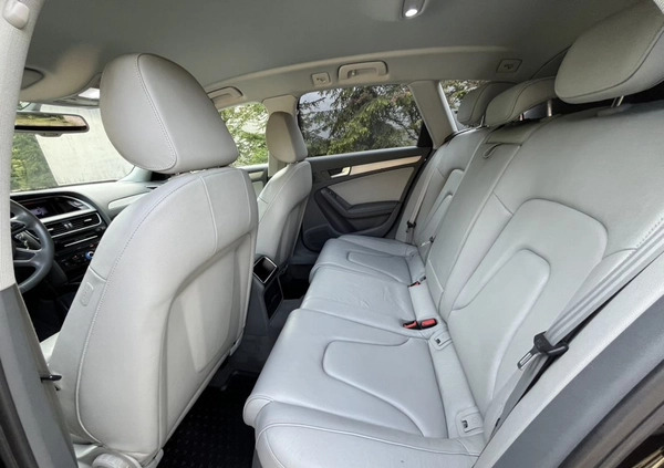 Audi A4 cena 45000 przebieg: 187000, rok produkcji 2012 z Płock małe 379